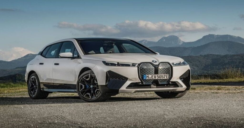 BMW iX XDrive50 Price: BMW ने लॉन्च की अपनी नई Electric SUV कीमत जान चौक जायेंगे BMW iX XDrive50 Price: BMW ने लॉन्च की अपनी नई Electric SUV कीमत जान चौक जायेंगे