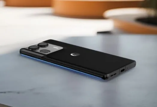 Moto Edge 50 Pro: Turbo Power, 125W 100% चार्ज सिर्फ 18 minutes में Motorola Edge 50 Pro Features:
